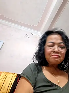 Hotestlove online show from 11/27/25, 09:22