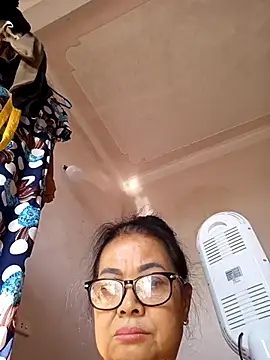 Hotestlove online show from 01/08/26, 02:14