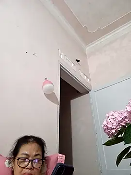 Hotestlove online show from 04/16/26, 02:29