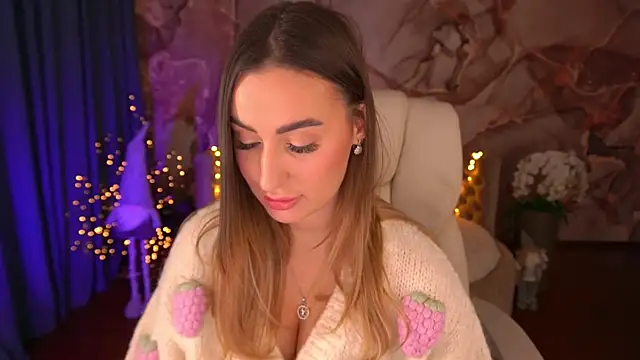 LiaBrazzerr online show from 12/07/24, 07:10