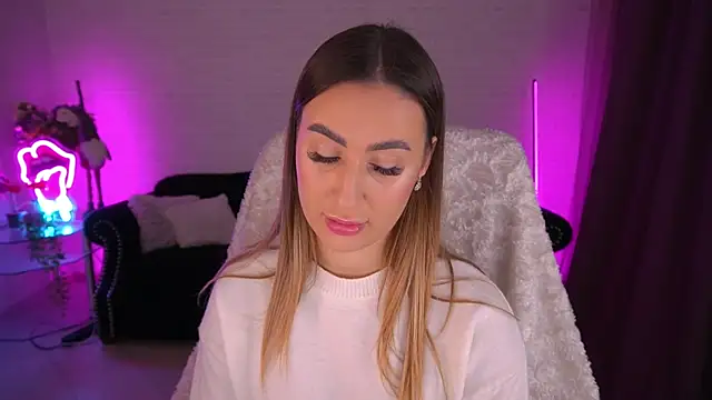 LiaBrazzerr online show from 12/22/24, 01:55