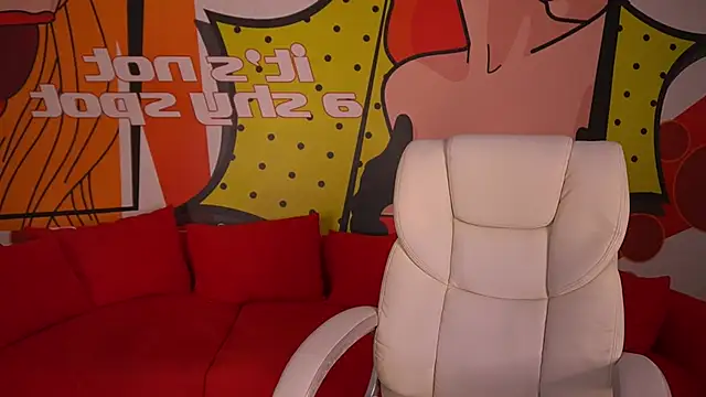 LiaBrazzerr online show from 01/11/25, 09:47