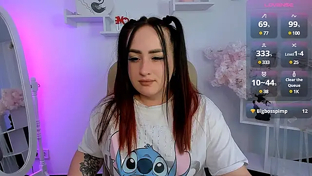 Snapshot of Nika__XXX chatting on 02/14/25, 12:09 Nika XXX online show from 02/14/25, 12:09