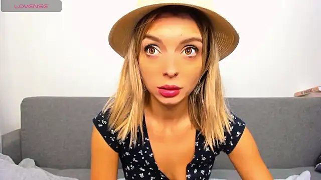  ellen meow  online show from 10/28/25, 09:39