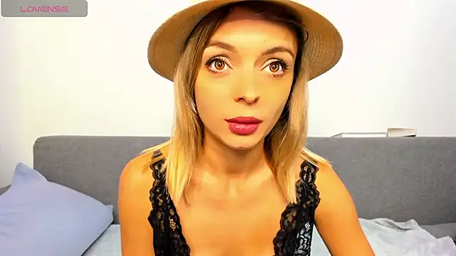  ellen meow  online show from 10/29/25, 08:54