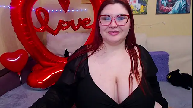 JuliaKeln online show from 02/14/25, 07:54