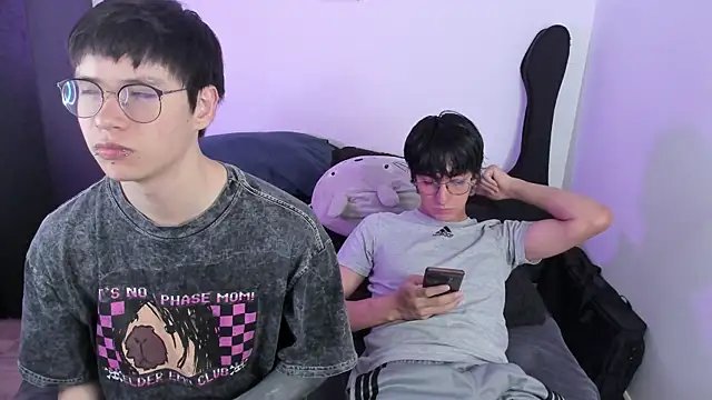 Aventure Twinks online show from 01/05/26, 10:57