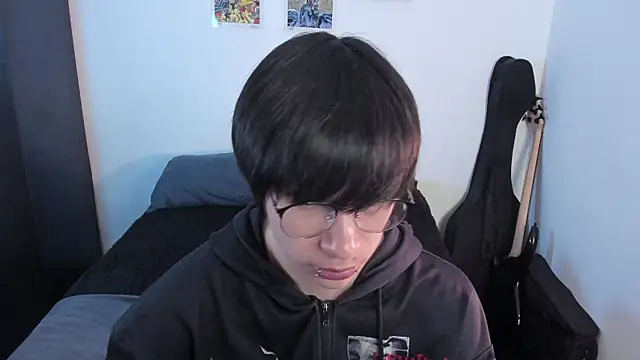 Aventure Twinks online show from 05/15/26, 11:34