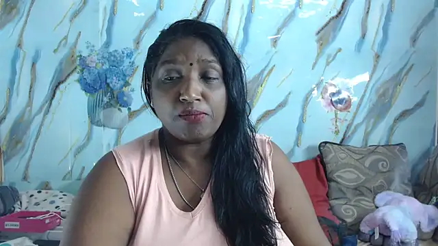 Snapshot of Indian_tracy chatting on 05/11/26, 04:15 Indian tracy online show from 05/11/26, 04:15