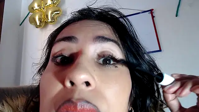 Snapshot of fantasty_nylon chatting on 10/10/25, 04:28 fantasty nylon online show from 10/10/25, 04:28
