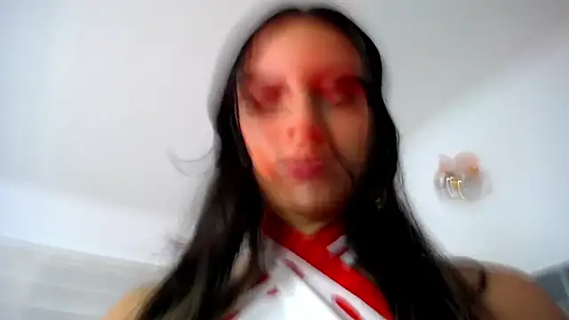 Snapshot of nina_pons chatting on 01/16/25, 12:34 nina pons online show from 01/16/25, 12:34