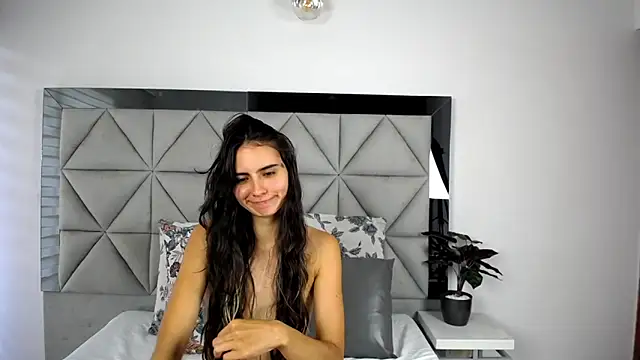 Snapshot of nina_pons chatting on 01/25/25, 09:57 nina pons online show from 01/25/25, 09:57