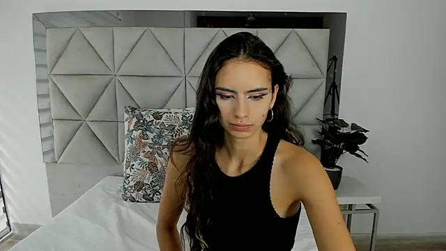 Snapshot of nina_pons chatting on 02/21/25, 08:49 nina pons online show from 02/21/25, 08:49