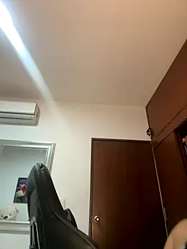 ZarahEvans online show from 10/30/25, 07:58