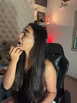 ZarahEvans online show from 02/10/26, 07:40