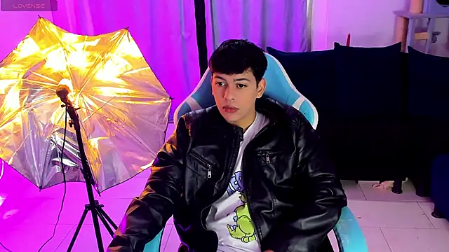 Franco Rizzo  online show from 11/24/25, 08:08