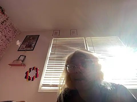 VixenCapri online show from 11/11/25, 02:17