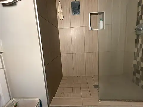 VixenCapri online show from 12/20/25, 08:16