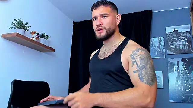 Snapshot of AndrewDiaz chatting on 11/07/25, 05:07 AndrewDiaz online show from 11/07/25, 05:07