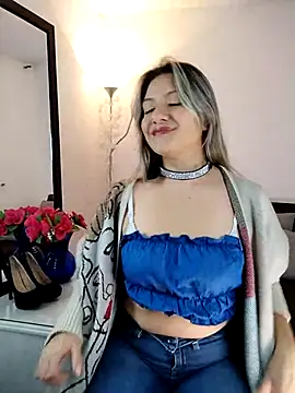 valeriahunter1 online show from 10/09/25, 10:19