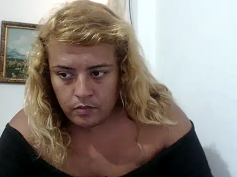 Snapshot of KIARAMARSHALLWELLZ chatting on 12/31/24, 09:39 KIARAMARSHALLWELLZ online show from 12/31/24, 09:39