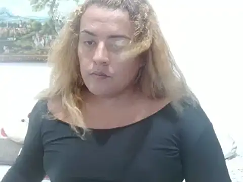 Snapshot of KIARAMARSHALLWELLZ chatting on 01/20/25, 11:43 KIARAMARSHALLWELLZ online show from 01/20/25, 11:43