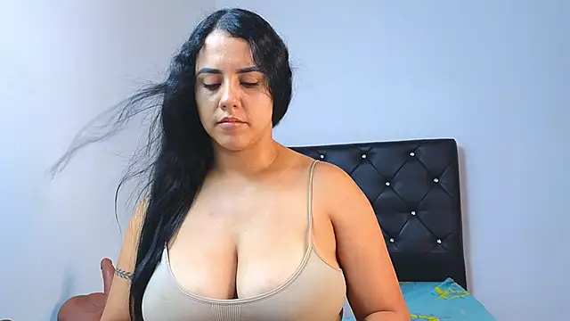 tatiana big ass boobs online show from 11/27/25, 06:43