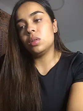 JuanaSimons online show from 05/01/26, 02:27