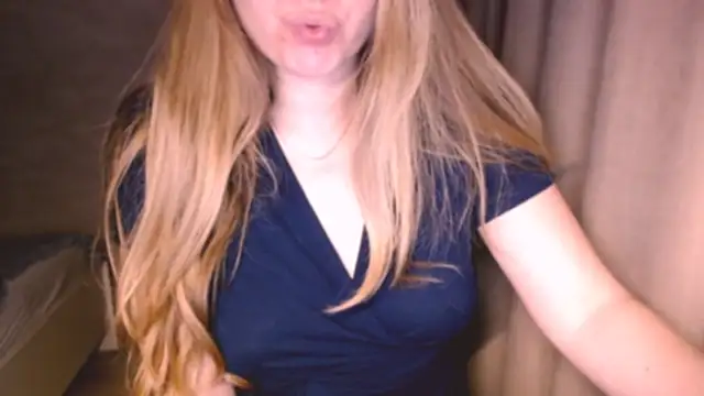 Snapshot of fiona_cute_2 chatting on 11/23/25, 07:35 fiona cute 2 online show from 11/23/25, 07:35