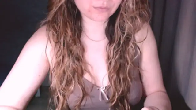fiona cute 2 online show from 05/04/26, 07:32