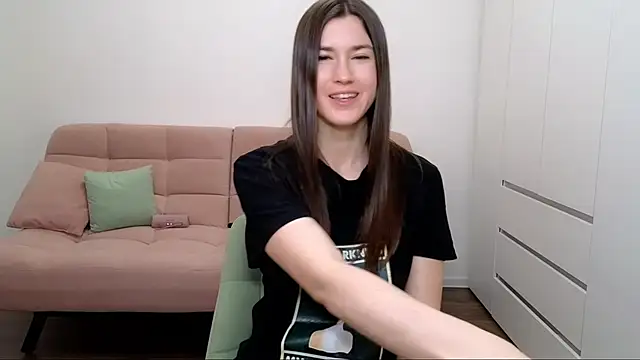 AliciaNewell online show from 02/25/25, 12:03