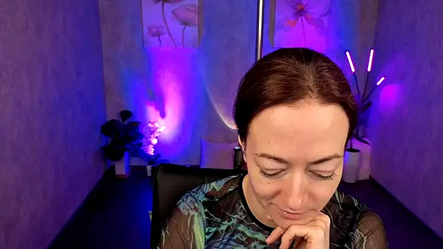 kimberlyray777 online show from 02/07/25, 11:01