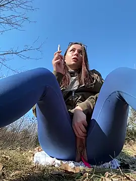 Snapshot of dreams4u chatting on 03/08/25, 09:39 dreams4u online show from 03/08/25, 09:39