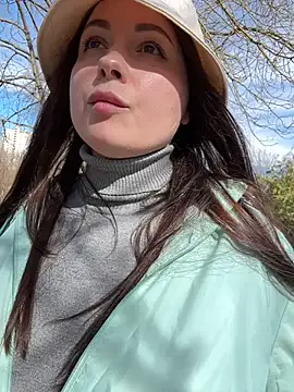 Snapshot of dreams4u chatting on 03/12/25, 09:23 dreams4u online show from 03/12/25, 09:23