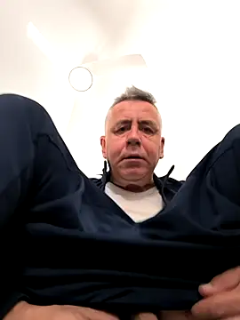 parejamlga58 online show from 03/09/26, 10:52