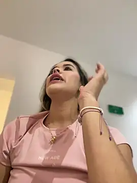 Snapshot of Emilia_Bakerr chatting on 01/14/25, 06:38 Emilia Bakerr online show from 01/14/25, 06:38