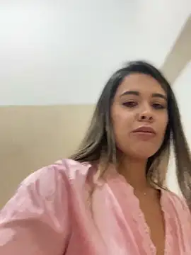 Snapshot of Emilia_Bakerr chatting on 03/21/25, 09:45 Emilia Bakerr online show from 03/21/25, 09:45