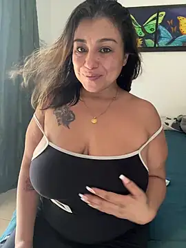 Snapshot of MrsFoucher chatting on 12/08/24, 05:55 MrsFoucher online show from 12/08/24, 05:55