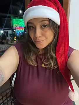 Snapshot of MrsFoucher chatting on 12/25/24, 07:46 MrsFoucher online show from 12/25/24, 07:46