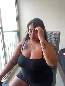 Snapshot of MrsFoucher chatting on 02/23/25, 07:49 MrsFoucher online show from 02/23/25, 07:49