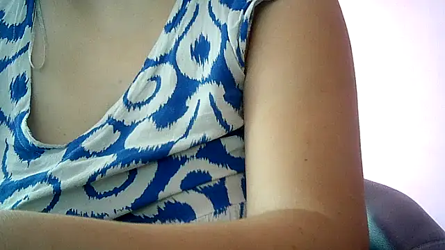 Snapshot of Lucinka1 chatting on 12/18/24, 12:29 Lucinka1 online show from 12/18/24, 12:29