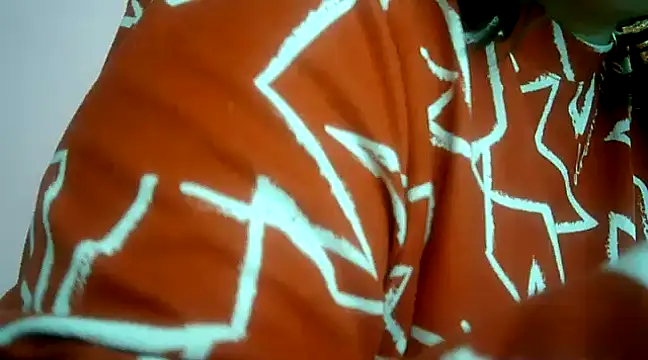 Snapshot of Lucinka1 chatting on 12/27/24, 03:48 Lucinka1 online show from 12/27/24, 03:48