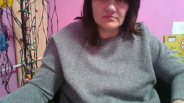 Snapshot of Lucinka1 chatting on 03/17/25, 06:11 Lucinka1 online show from 03/17/25, 06:11