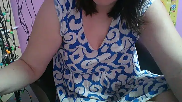 Snapshot of Lucinka1 chatting on 03/17/25, 10:06 Lucinka1 online show from 03/17/25, 10:06