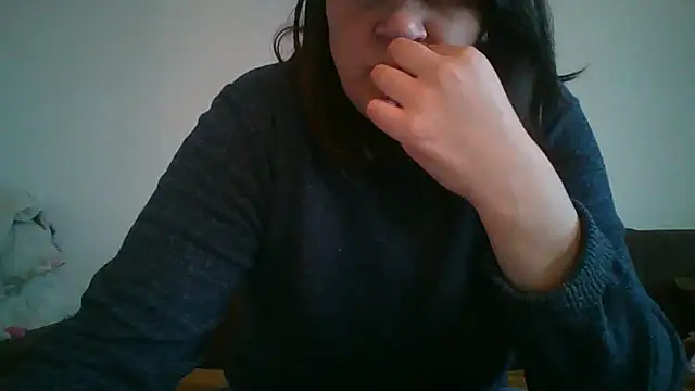 Snapshot of Lucinka1 chatting on 03/20/25, 04:42 Lucinka1 online show from 03/20/25, 04:42