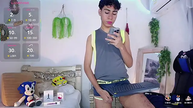 huge armound online show from 10/17/25, 04:59