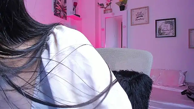  Caroliinee  online show from 01/29/25, 01:27