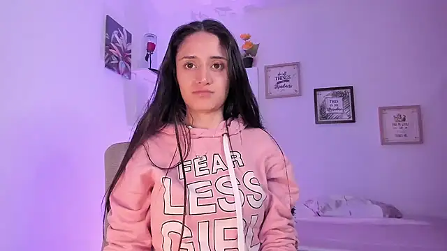  Caroliinee  online show from 02/16/25, 01:58