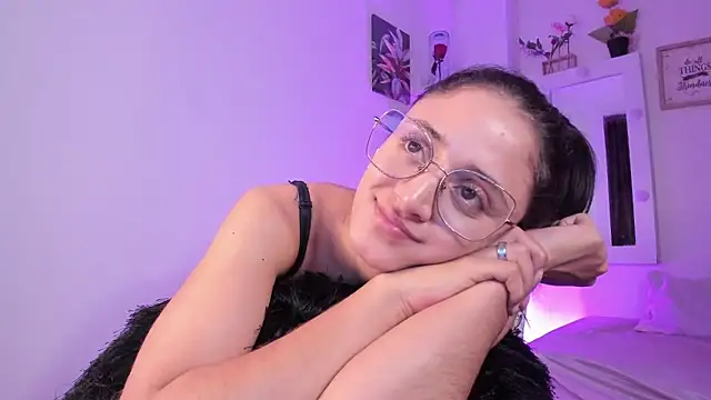  Caroliinee  online show from 03/13/25, 11:16