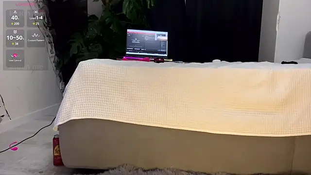 Marina- online show from 12/20/25, 02:46